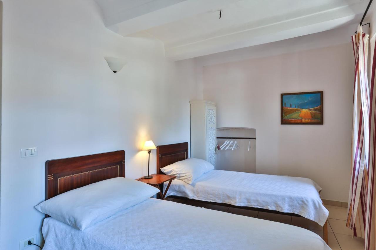 Villa Pesce, Mombaruzzo Bagian luar foto
